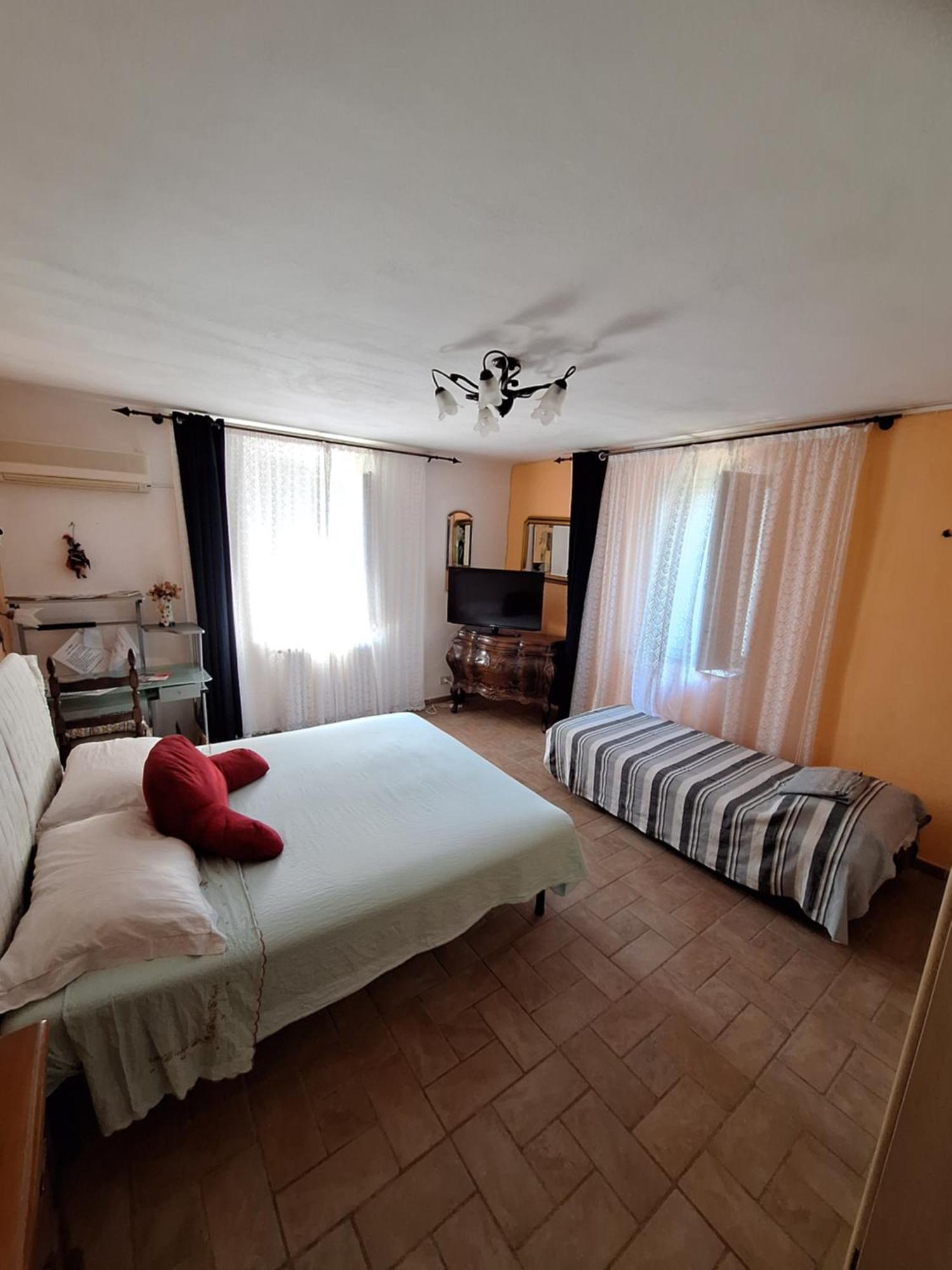 Mama' Hotel Castell'Anselmo Екстериор снимка